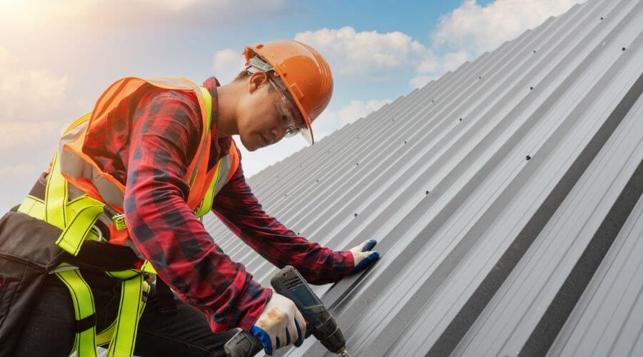 Owens Corning roofing contractor in Bevington, IA